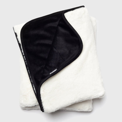 Fascinator Throw – Faux Fur